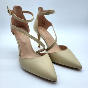 Aldo vetrano light tan/ beige pointed toe ankle strap hight heels Size 8…